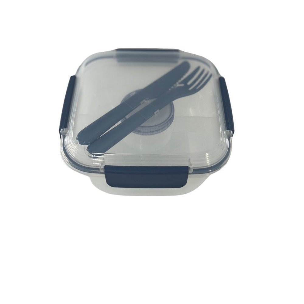 NWT 7 Piece Plastic Food Storage Container & Utensils